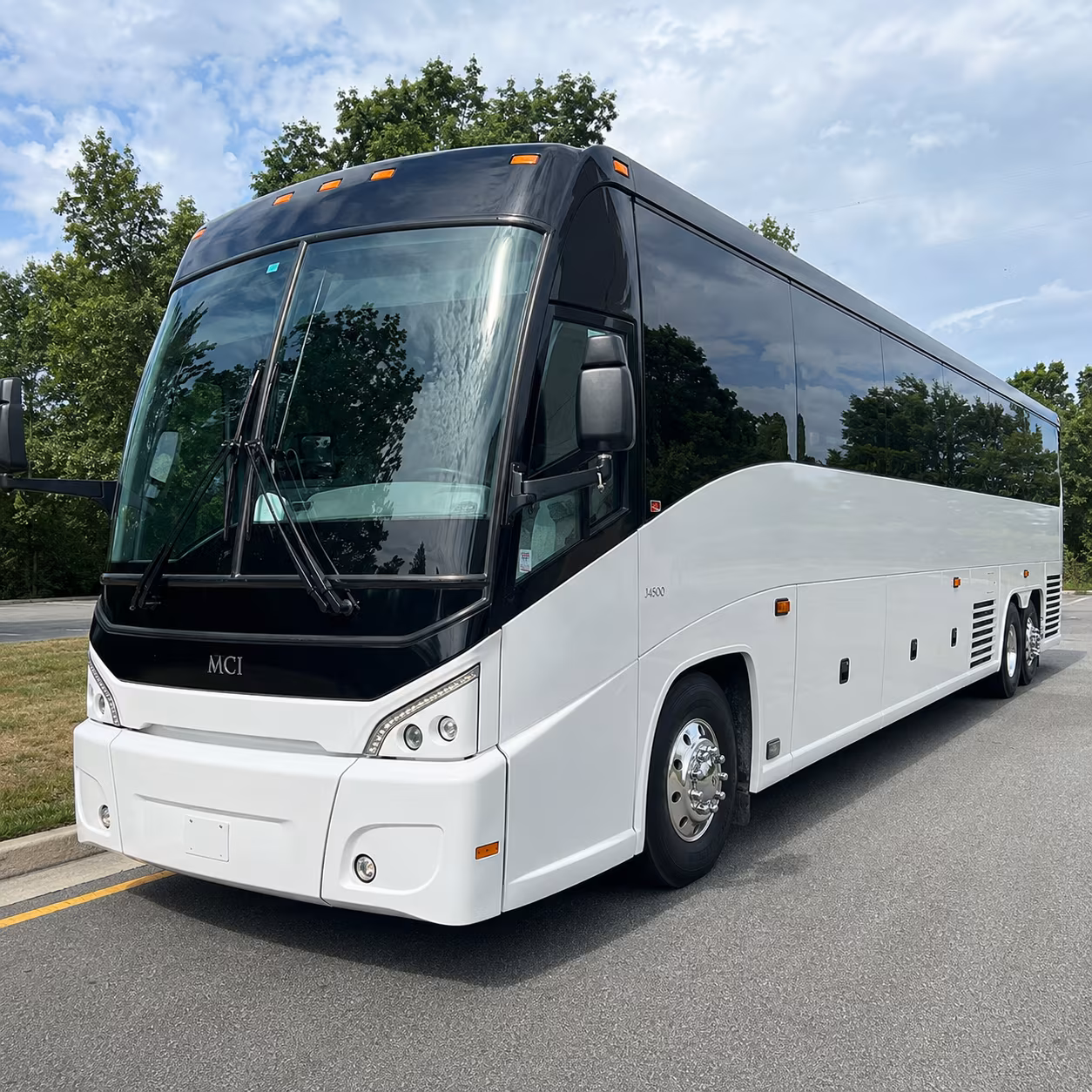 conference and convention shuttle buses at the trenton war memorial and cure insurance arena